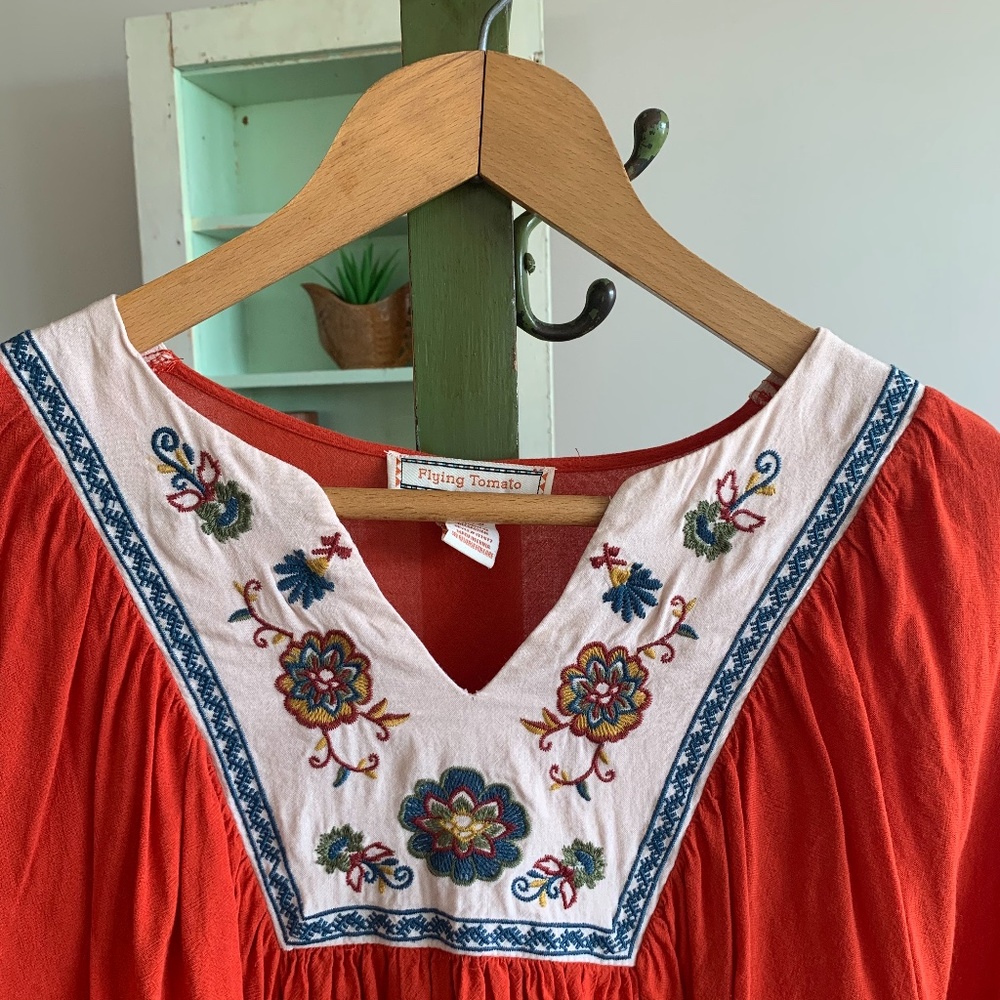 Slouchy sleeved Flyingtomato top